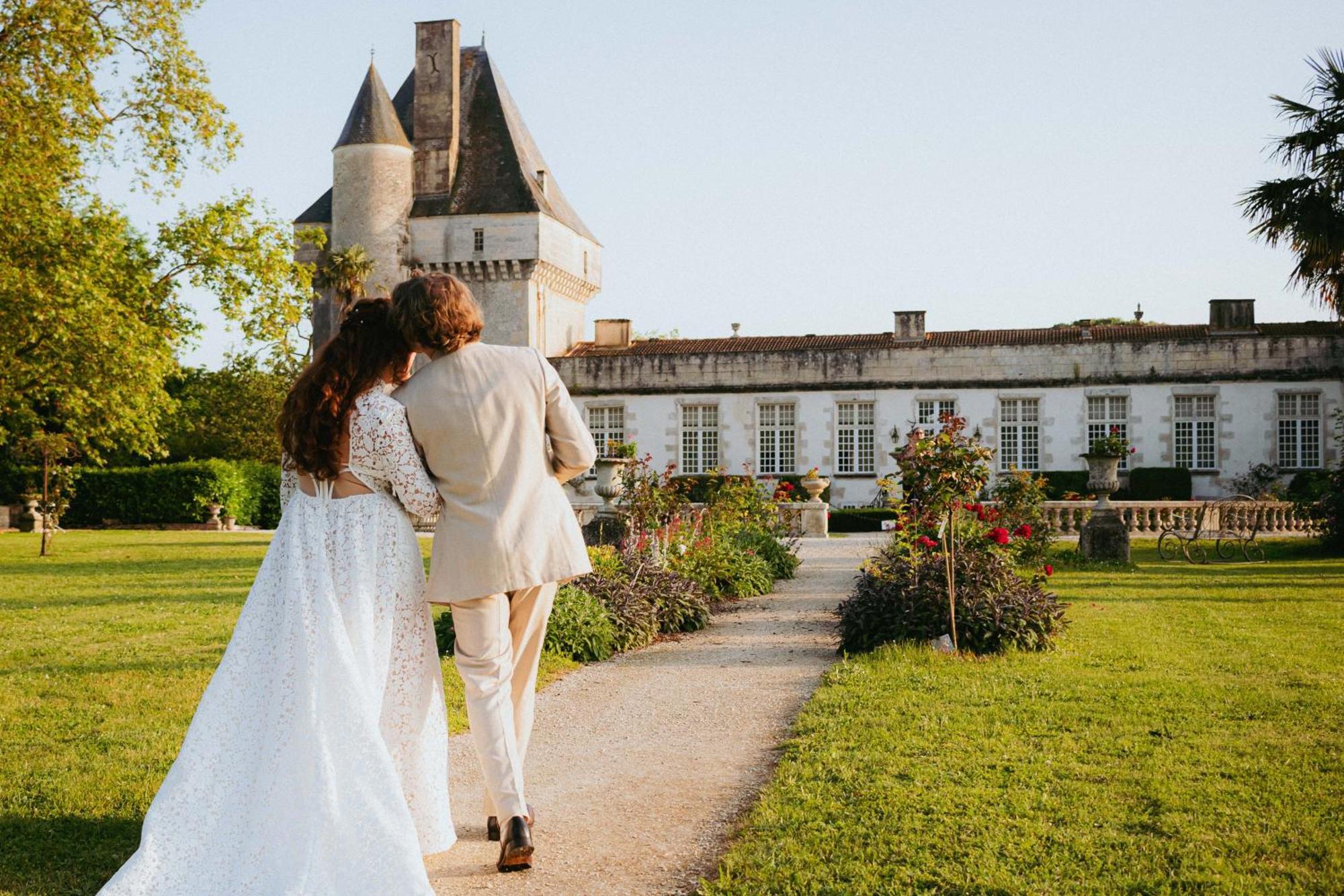 Chateau De Mornay Saint-Pierre-de-l'Isle Eksteriør billede